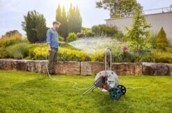 GARDENA Slangenwagen Metaal AquaRoll M Set (20m) -Groen Thuis Winkel gardena slangenwagen metaal aquaroll m set 20m 1619704840 l